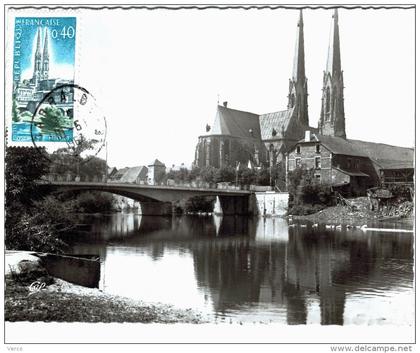 Carte Postale Ancienne de SARRALBE-vue vers la cathédrale