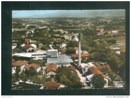 SARRIANS (84) - Vue generale  aerienne ( usine COMBIER CIM)