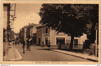 CPA SAUJON - Rue Carnot - Le Port (104632)