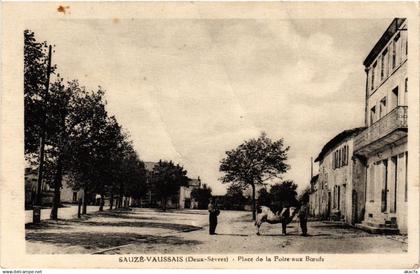 CPA SAUZE-VAUSSAIS (Deux-Sevre) - Place de la Foire-aux Boeufs (297489)