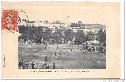 SOMMIERES - Place des Aires, partie de Football