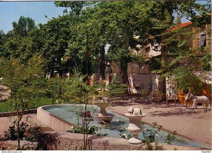 VAUCLUSE - SORGUES - PARC MUNICIPAL - CARTE POSTALE NEUVE.