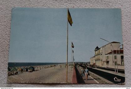 Cpm, Soulac sur mer, le front de mer et la plage, Gironde 33