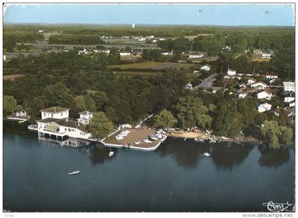 CPSM Soustons - vue aérienne - Les Bords du Lac