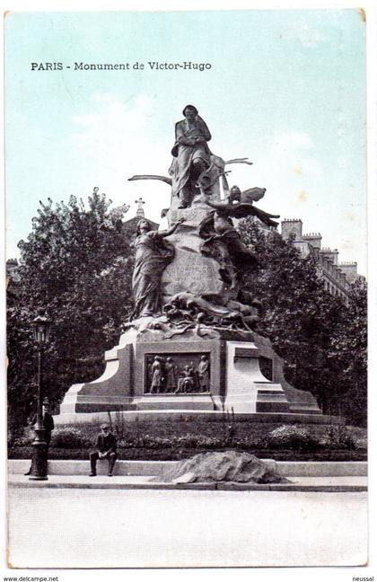 tarjeta postal  de Paris. monument de Victor-Hugo.