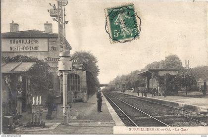 CPA Survilliers La Gare