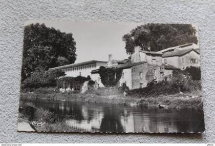 Cpsm 1954, Tartas, le marché couvert et vieilles maisons sur la Midouze, Landes 40