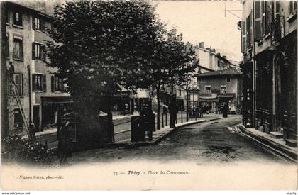 CPA Thizy - Place du Commerce (1036374)