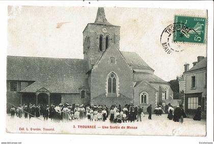 CPA Carte Postale -France- Thouarce- Une sortie de messe 1909 VM27751m