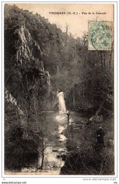 79 -Thouars - Vue de la Cascade