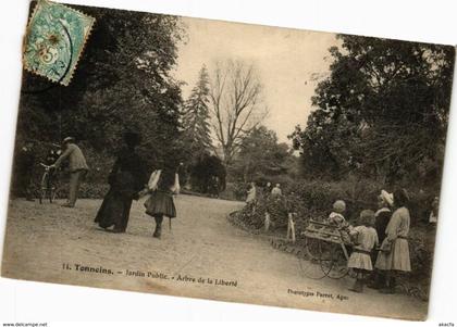 CPA TONNEINS-Jardin Public-Arbre de la Liberte (264154)