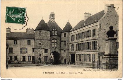 CPA TOURNAN-en-BRIE Hotel de Ville (1320434)