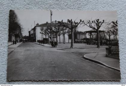 G205, Cpsm, Trevoux, la place de la Terrasse, Ain 01