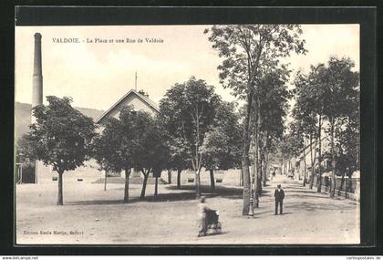 CPA Valdoie, La Place et une Rue de Valdoie