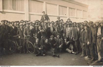 94 VALENTON VAL POMPADOUR ??? #FG58605 SORTIE USINE COMPAGNIE INTERNATIONALE DES WAGONS LITS CARTE PHOTO