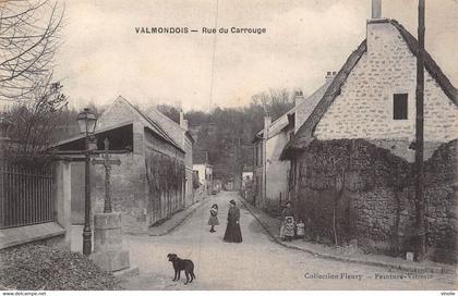 21-7931 : VALMONDOIS. RUE DE CARROUGE