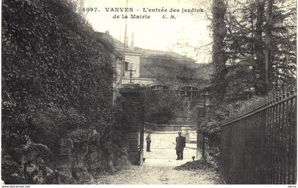 Carte POSTALE Ancienne de VANVES - Entrée des Jardins