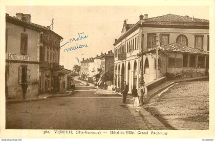 VERFEIL hôtel de ville