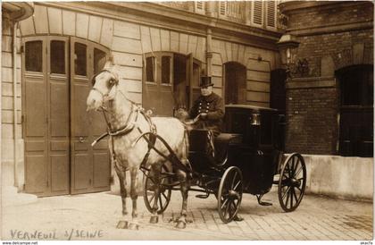 CPA carte photo VERNEUIL-sur-SEINE - rue Pasteur (215460)