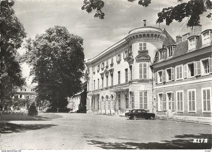 CPSM Verneuil-sur-Seine Pensionat Notre-Dame des Oiseaux