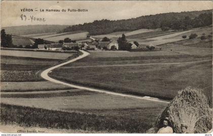 CPA VERON Le Hameau du Puits-Bottin (49222)