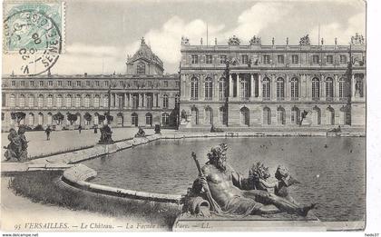 Versailles - Le Château - La Façade sur le Parc