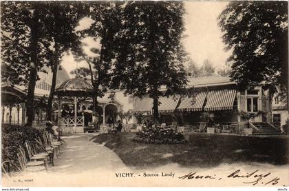 CPA Vichy Source Lardy (992133)