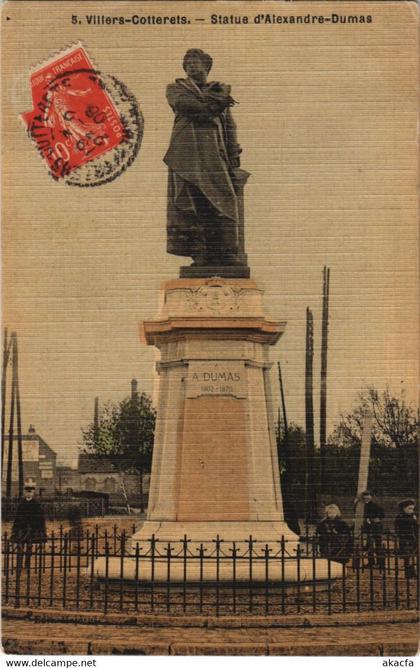 CPA Villers Cotterets Statue d'Alexandre-Dumas FRANCE (1052092)