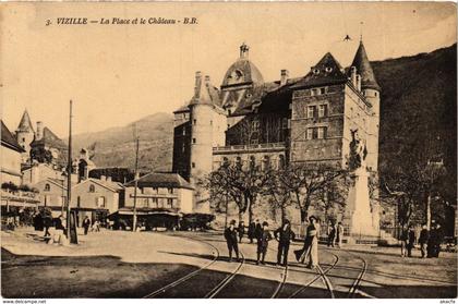 CPA Vizille - La Place et le Chateau FRANCE (961743)