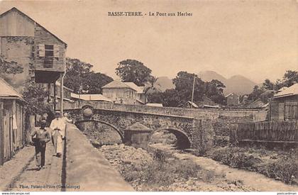 Guadeloupe - BASSE-TERRE - Le pont aux herbes - Ed. Phos