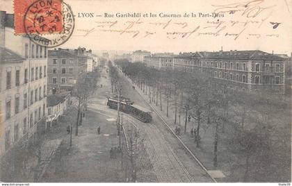 Lyon 3 tramway rue Garibaldi casernes caserne Part Dieu