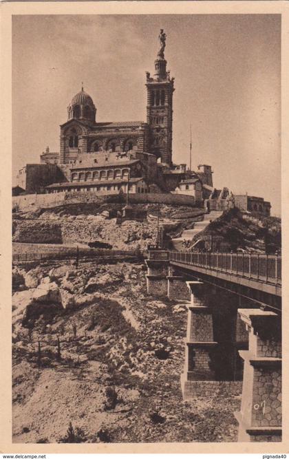 cp , 13 , MARSEILLE , Notre-Dame de la Garde-La Basilique