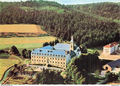 7 NOTRE DAME DES NEIGES LE MONASTERE DANS SON CADRE BOISE