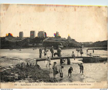 Lancieux - Passerelle reliant ancieux