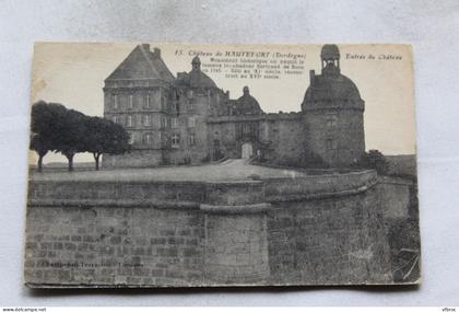 château de Hautefort, entrée du château, Dordogne 24