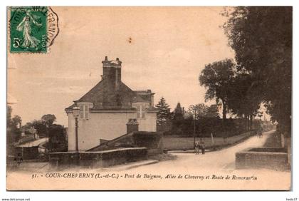 Cour Cheverny - Pont de Baignon