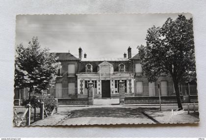 Cpsm, Menestreau en Villette, la mairie, Loiret 45