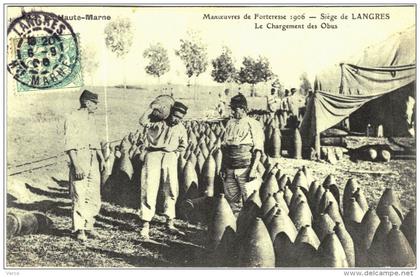 CARTE POSTALE ANCIENNE DE LANGRES -   LE CHARGEMENT DES OBUS   SIEGE DE LANGRES