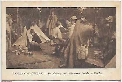 CPA La Grande Guerre - Un bivouac sous boise entre Souain et Perthes