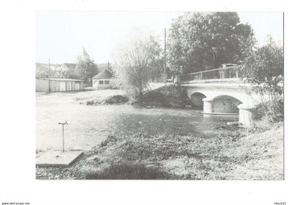 cpm - 52 - PONT-LA-VILLE - photo Guy Salassa - imp Gamonet - coll Val Pingré - robinet