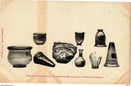 CPA Objets trouvés dans des sépulture Mérovinginnes,Varennes-en-Argonne (240572)