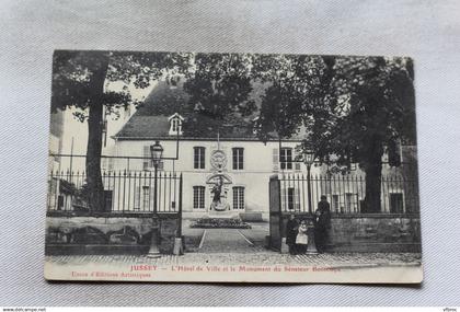 Jussey, l'hôtel de ville et le monument du sénateur Bontemps, Haute Saône 70