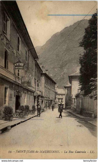 Saint Jean de Maurienne - La Rue Centrale