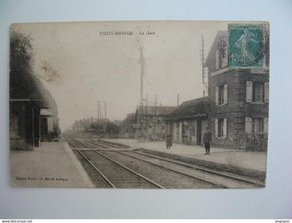 CPA Gare :  Vieux-Manoir  -   La Gare