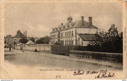 CPA AILLANT-sur-THOLON - La Maison d'École (658886)