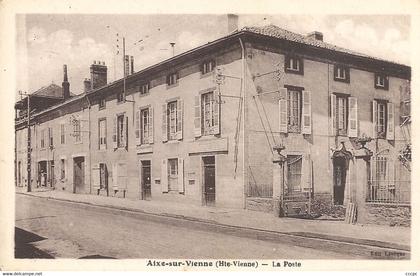 CPA Aixe-sur-Vienne La Poste