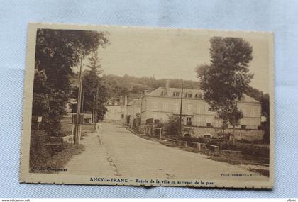 Ancy le Franc, entrée de la ville en arrivant de la gare, Yonne 89