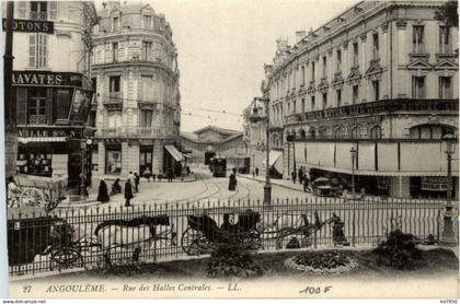 Angouleme - Rue des Halles