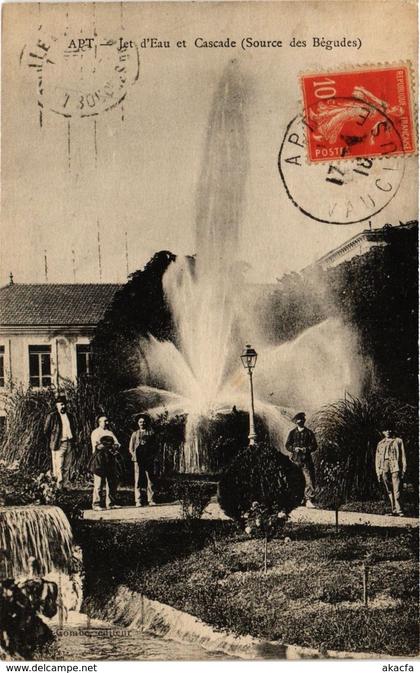 CPA APT - Jet d'Eau et Cascade (Source des Begudes) (293473)