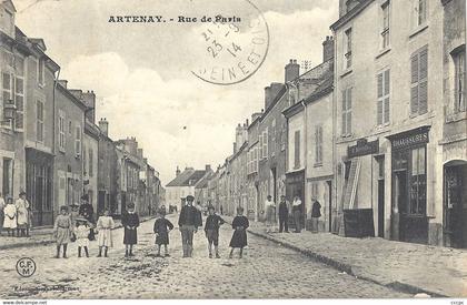 CPA Artenay rue de Paris